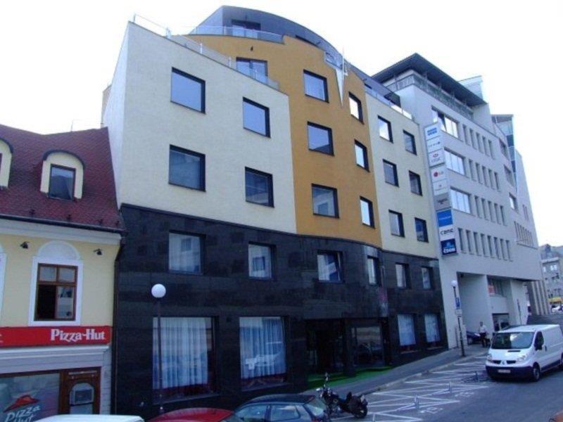 President Hotel Bratislava Esterno foto
