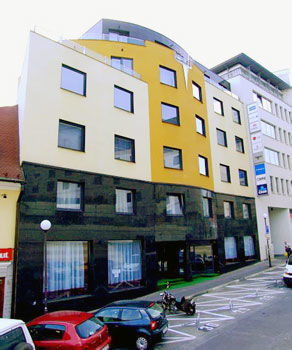 President Hotel Bratislava Esterno foto